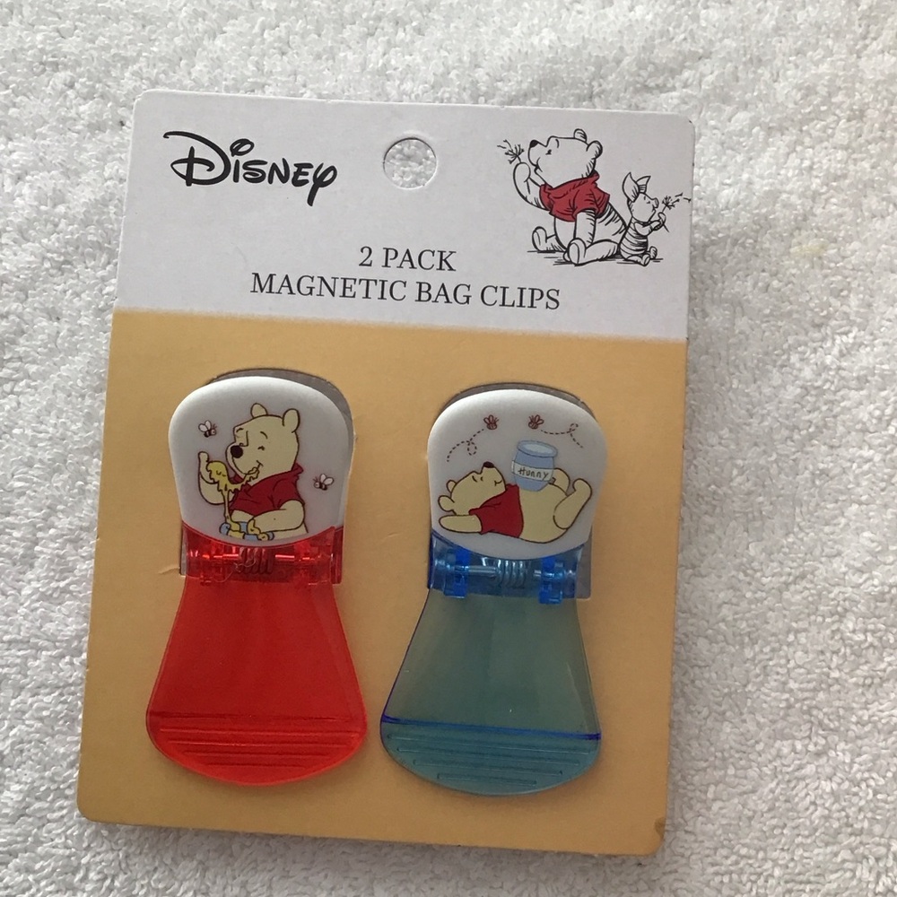 Disney Winnie the Pooh Magnetic Bag Clips - Red & Blue Set